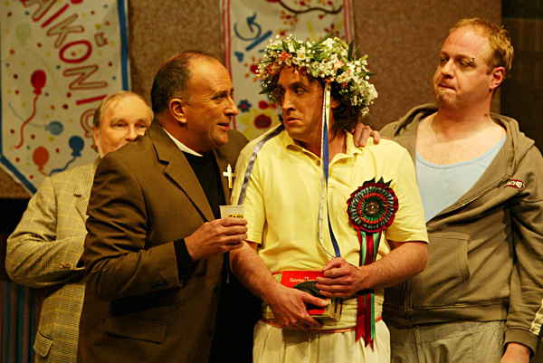 Patrick Busert als Albert Herring